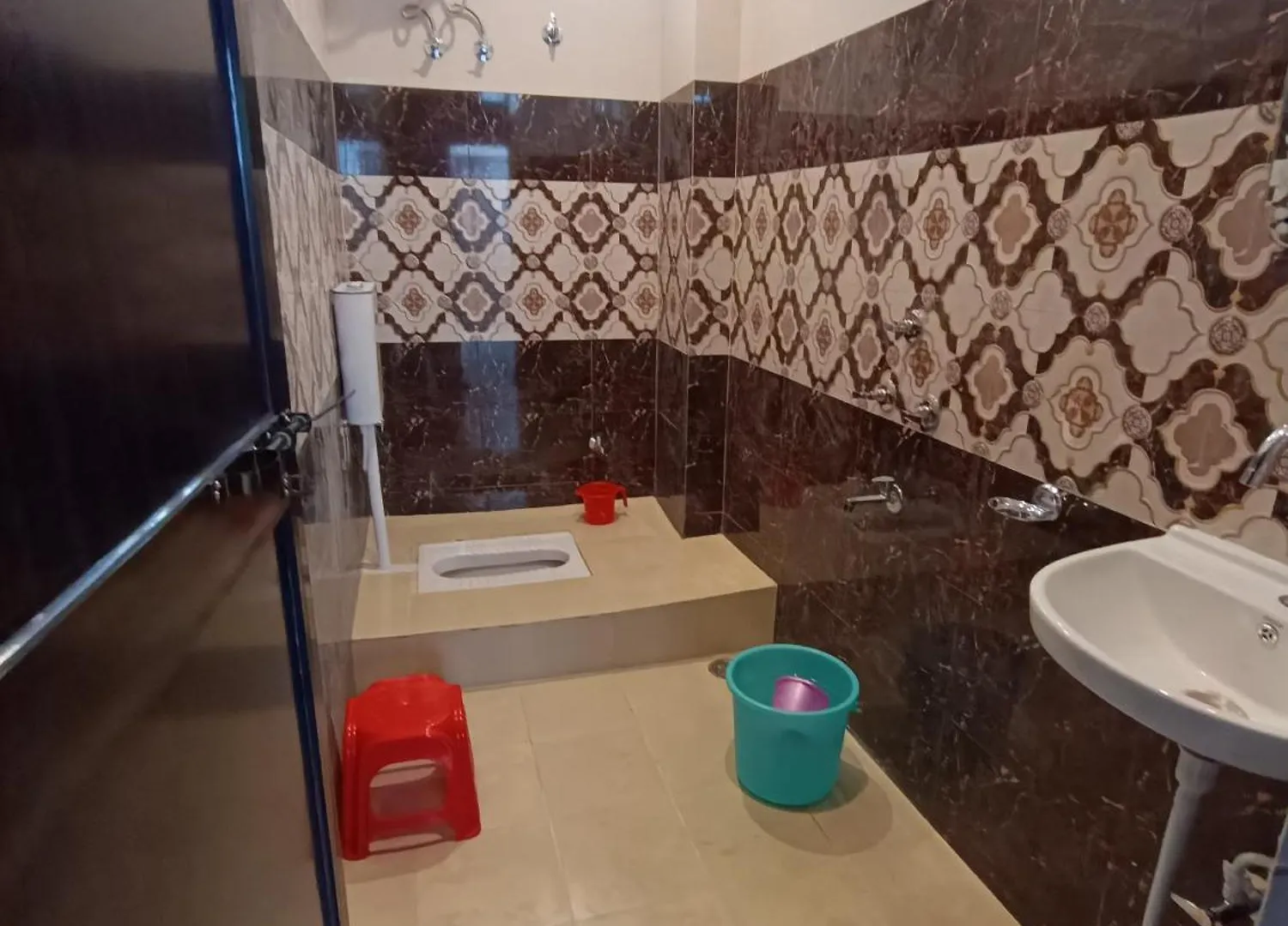 Satyam Guest House Varanasi